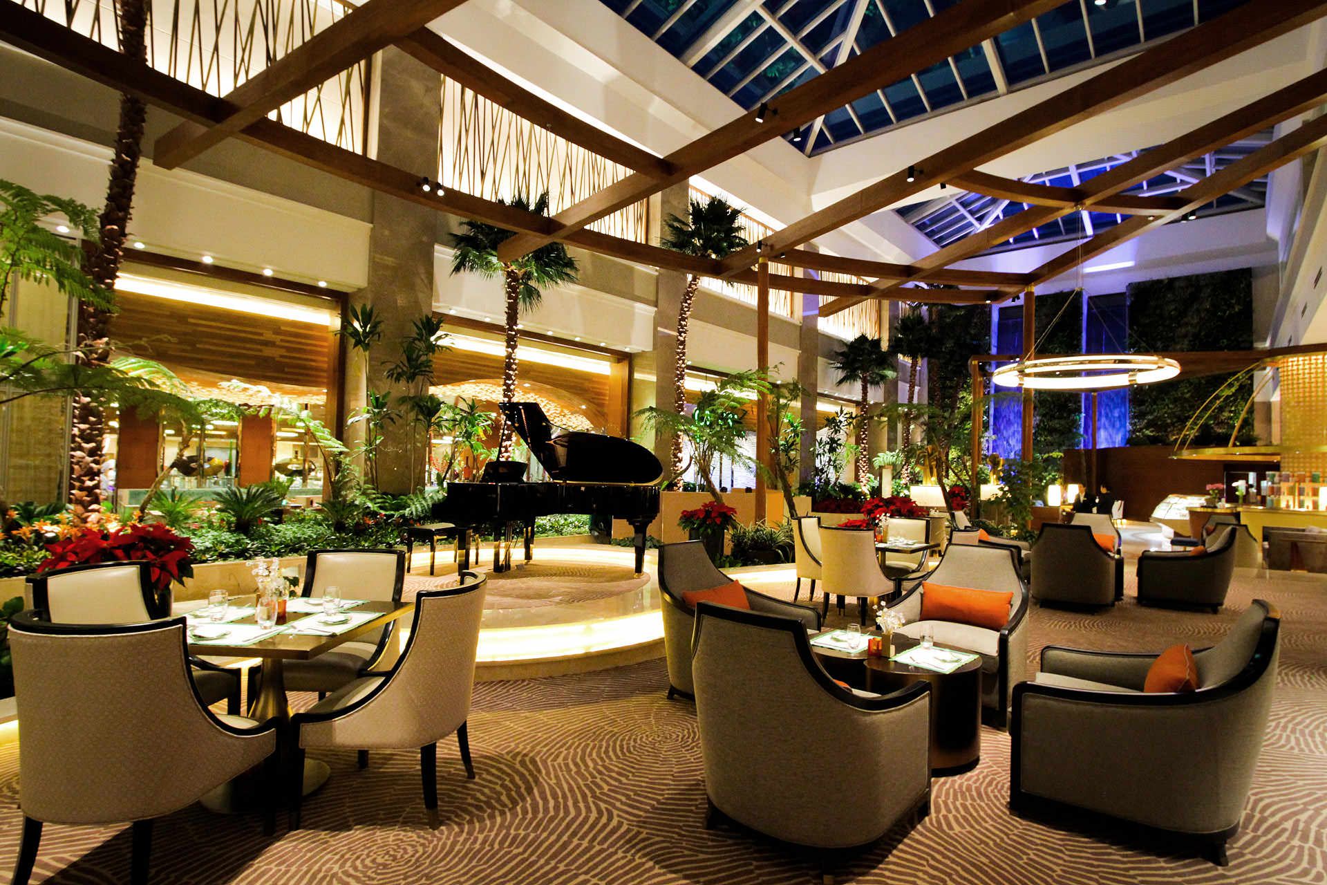 Solaire Resort & Casino (Entertainment City, Pasay, Metro Manila - hotel,  resort restaurant)